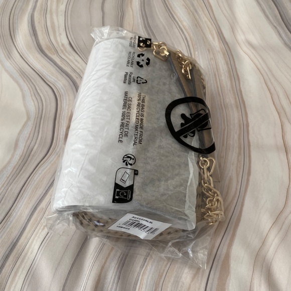 NEW! Michael Kors Tribeca Small Hand-Woven Leather Shoulder Bag Camel $398 - Picture 4 of 15